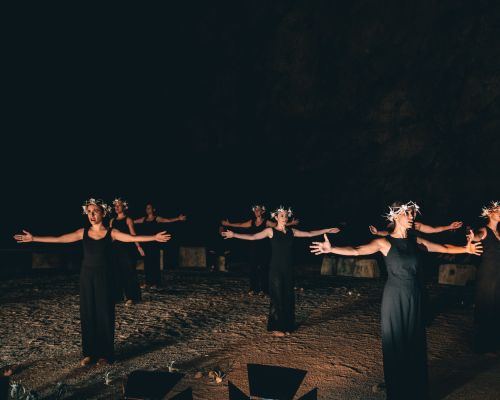 Φωτογραφικό Λεύκωμα από την παράσταση «Ιφιγένεια η εν Αυλίδι»