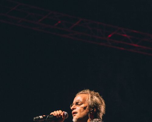 «Αφιέρωμα στον Μάνο Ελευθερίου»: Φωτογραφικό Λεύκωμα από τη συναυλία
