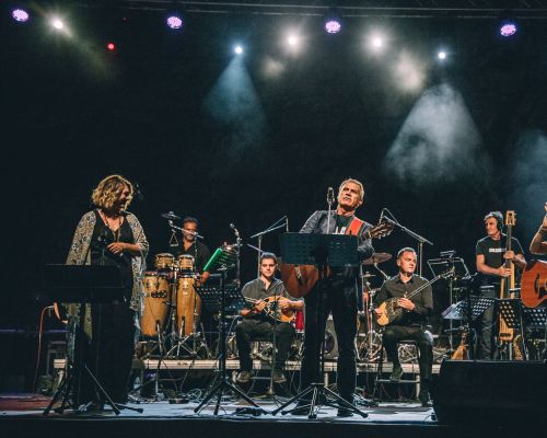 «Αφιέρωμα στον Μάνο Ελευθερίου»: Φωτογραφικό Λεύκωμα από τη συναυλία