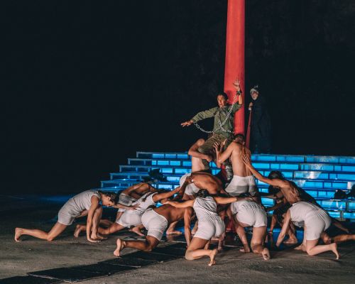 Φωτογραφικό Λεύκωμα από την παράσταση «Προμηθέας Δεσμώτης»