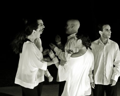 Φωτογραφικό λεύκωμα από την θεατρική παράσταση \'\'ΕΞΟΛΟΘΡΕΥΤΗΣ ΑΓΓΕΛΟΣ\'\'
