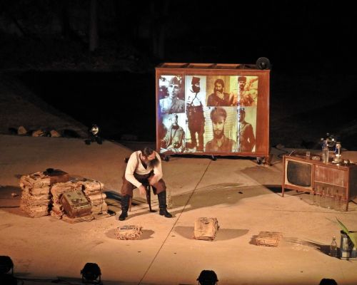 Φωτογραφικό Λεύκωμα από τον Μονόλογο «Άρης»