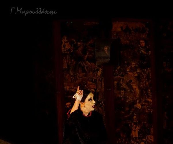 Φωτογραφικό Λεύκωμα από την παράσταση «ΑΓΓΕΛΙΚΑ ΝIΚΛΗ ΣΟΛΩΜΟΥ», του Περικλή Μοσχολιδάκη