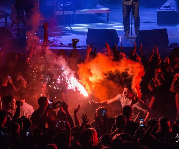 Φωτογραφικό λεύκωμα από την συναυλία του ΓΙΑΝΝΗ ΑΓΓΕΛΑΚΑ