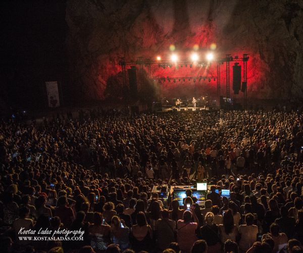 Φωτογραφικό λεύκωμα από την συναυλία των ΠΥΞ ΛΑΞ - 30 ΧΡΟΝΙΑ